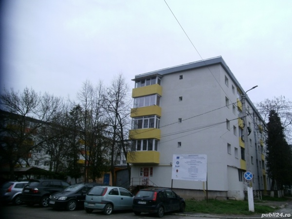 Vând apartament 3 camere, Călan, str. O. Densușianu, Bl. 2, Ap. 9, suprafață 64 mp — fotografia 2