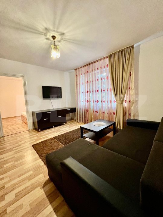 Apartament 2 camere semicentral, 41 mp, zona strazii Paris — fotografia 1