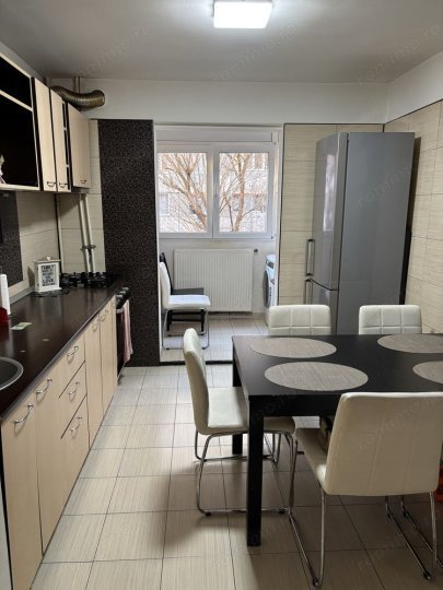 Apartament 3 camere Piata Sudului — fotografia 1
