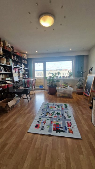 Apartament de vanzare, cu 4 camere, 91 mp, zona-Astra — fotografia 3