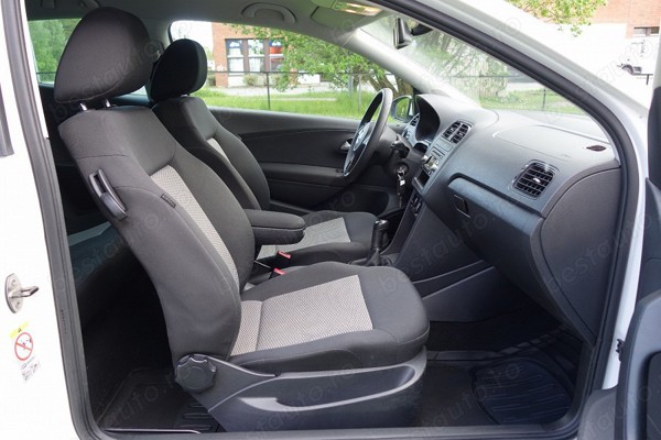 VOLKSWAGEN Polo 2011 — imagine 3