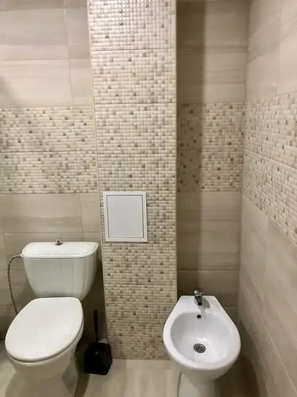 Garsoniera de inchiriat in zona Judetean — fotografia 3