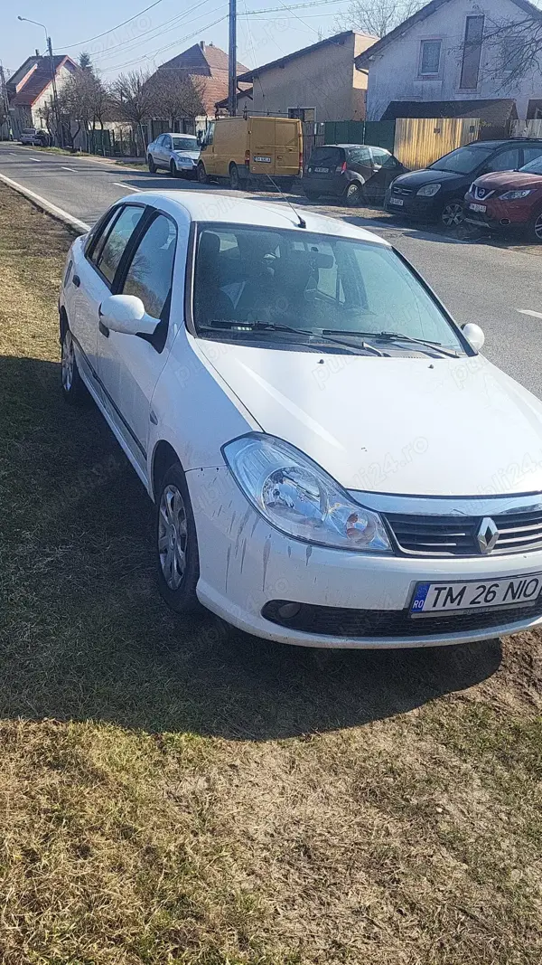 RENAULT Clio 2010 — imagine 3