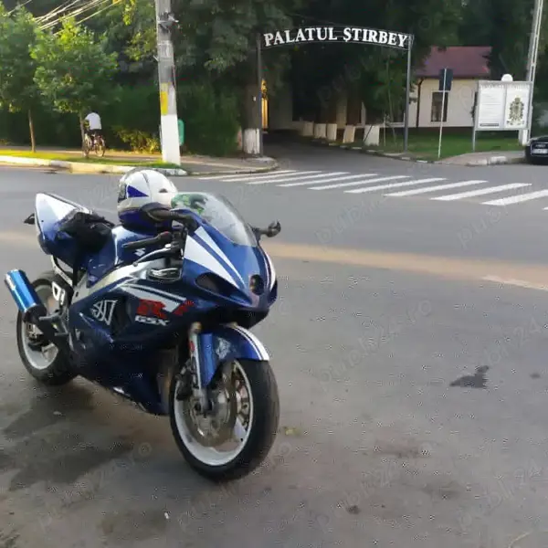 Vand Motocicleta SUZUKI GSXR600 SRAD