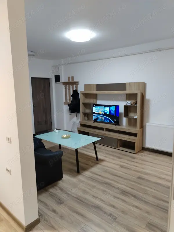 Închiriez garsoniera tip studio — fotografia 1