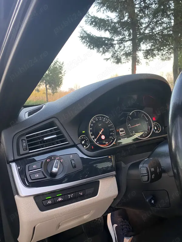 BMW Seria 5 2015 — imagine 9