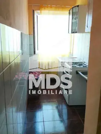 2 CAMERE TAKE IONESCU! — fotografia 3
