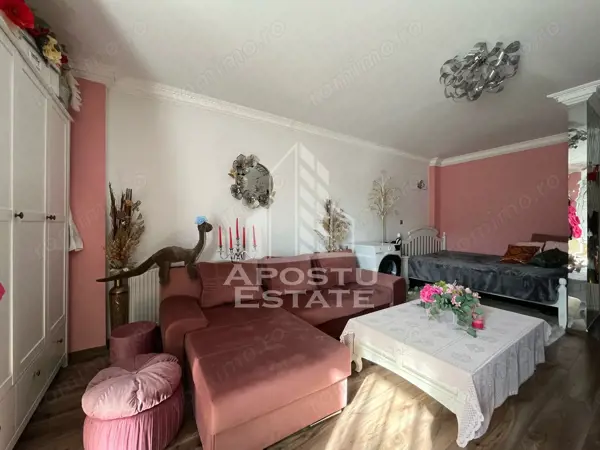 Apartament cu 1 camera, decomandat, bloc nou, loc de parcare — fotografia 1