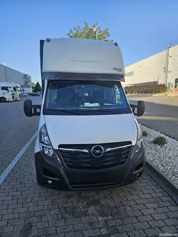 Opel Movano