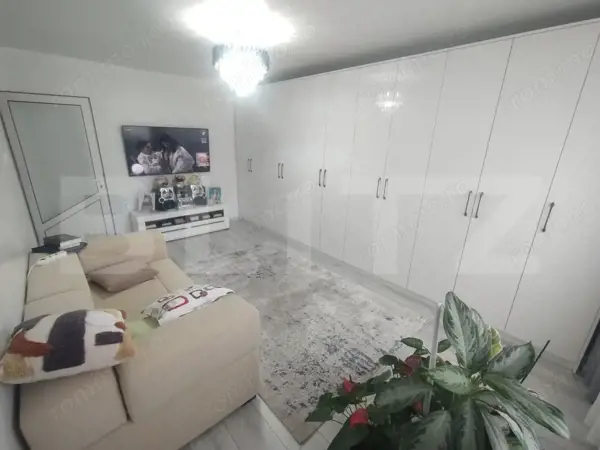 Apartament 2 camere,48mp,decomandat,etaj 3,zona centrala Nasaud — fotografia 1