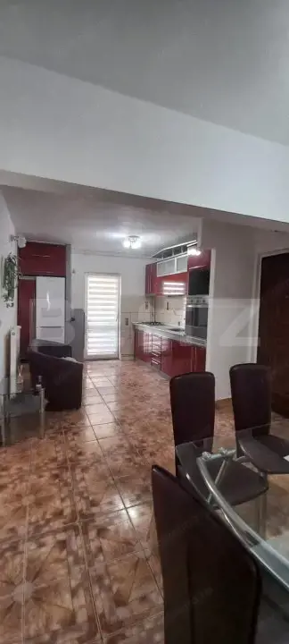 Apartament cu 3 camere, zona centrala in Campia Turzii — fotografia 1