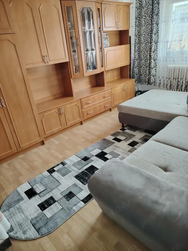 Vând apartament cu 2 camere în Hunedoara M7 — fotografia 1