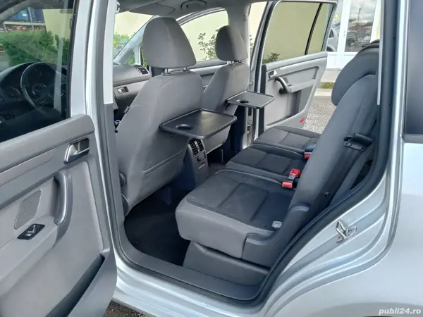VOLKSWAGEN Touran 2012 — imagine 5