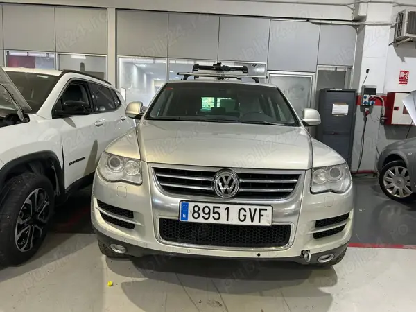 VOLKSWAGEN Touareg 2010 — imagine 8