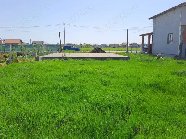 Teren intravilan cu fundație,elevatie, placa si proiect de casa P+M