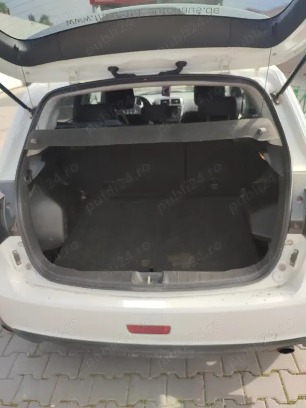 Vând Mitsubishi ASX