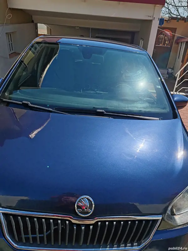 vând skoda