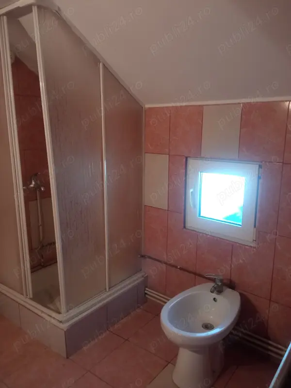 Ofer spre inchiriere doua apartamente la casa in Alba Iulia — fotografia 3