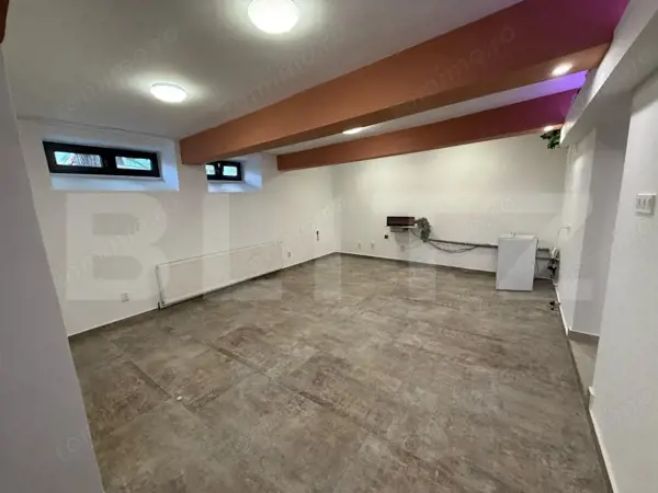 Apartament de vanzare, cu 2 camere, 65 mp, zona centrala — fotografia 1