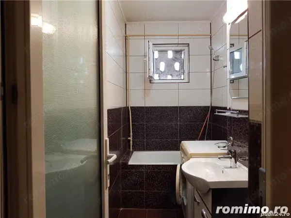 Apartamentul este situat pe Girocului