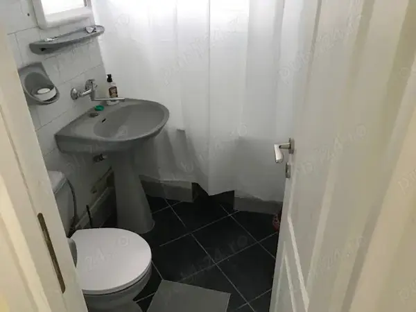 Inchiriez apartament 2 camere ,B-dul Regele Mihai — fotografia 3