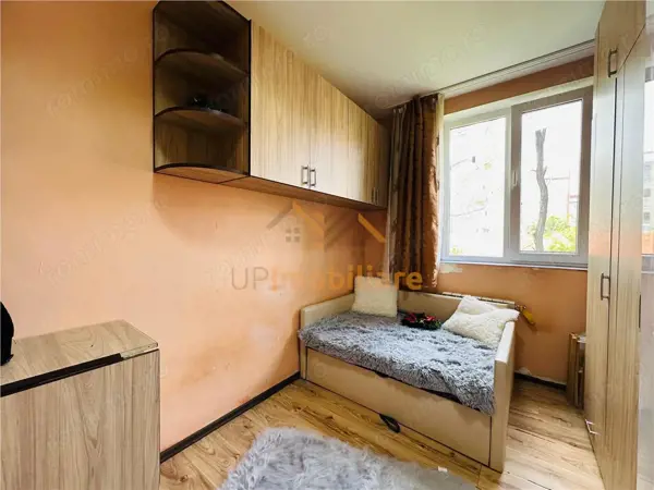 GARSONIERA , ETAJ 3, ZONA ROGERIUS, STRADA ALUMINEI — fotografia 1