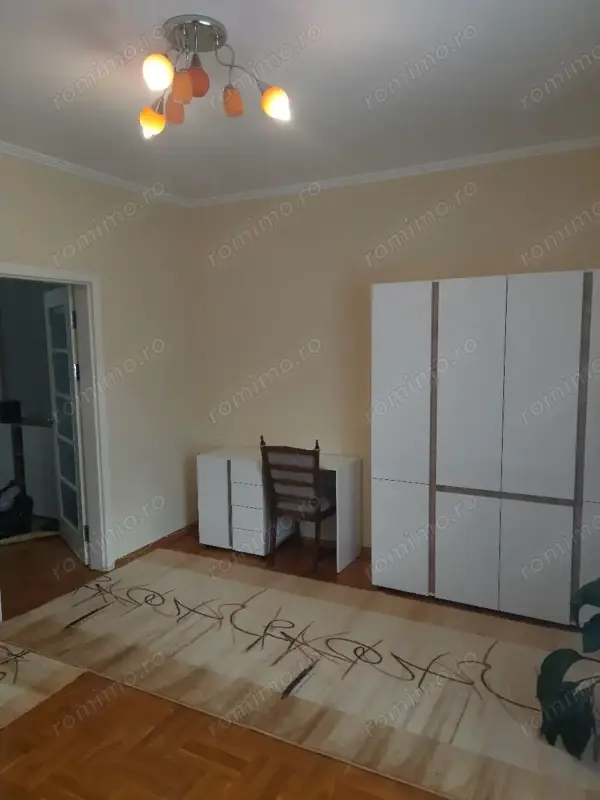 Apartament cu 2 camere in zona OLIMPIA