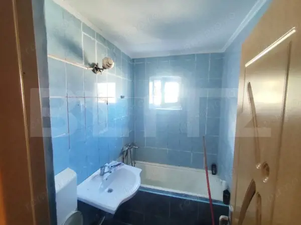 Apartament de vanzare cu 3 camere, etaj 4/4, 53 mp utili totali, zona Dacia — fotografia 3