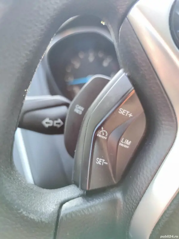 FORD Focus 2013 — imagine 10
