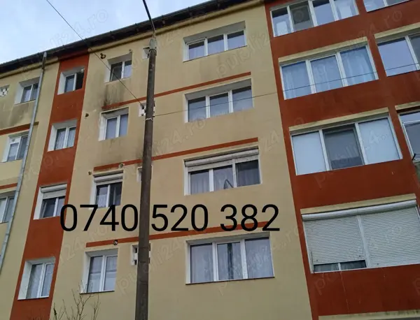 Garsonieră ,mobilată, etaj 2-RESITA — fotografia 1