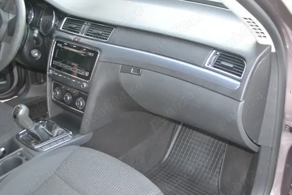 SKODA Superb 2011 — imagine 7