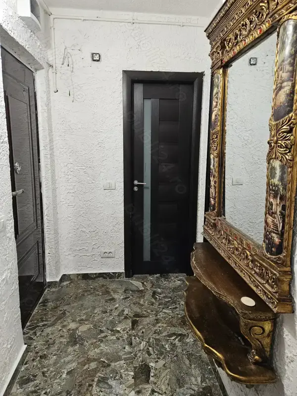 Apartament 3 camere, Chrihala- piata sarbilor
