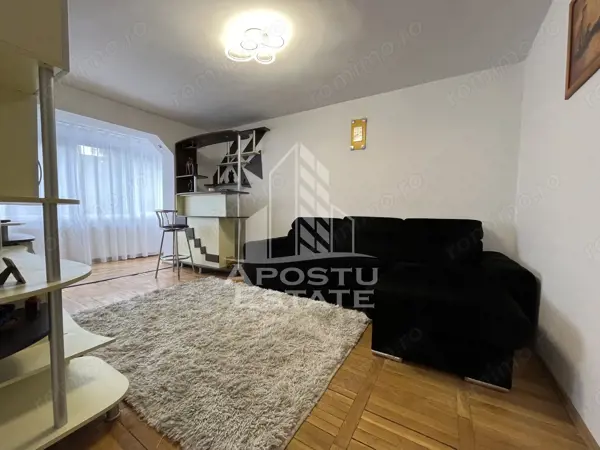 Apartament cu 3 camere, decomandat, etajul 1, zona Sagului — fotografia 3