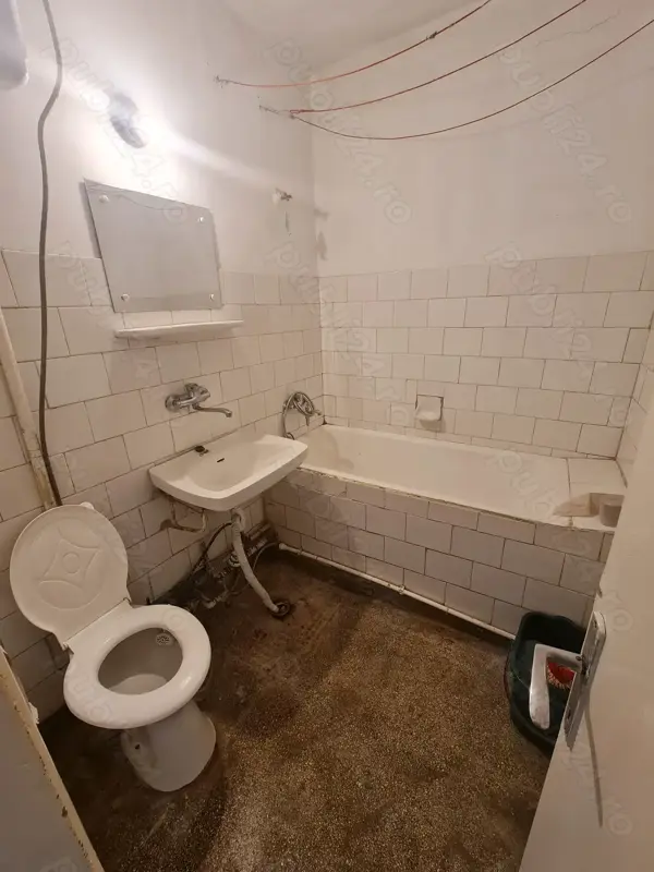 3 camere Bd. Independentei, poziție buna — fotografia 3