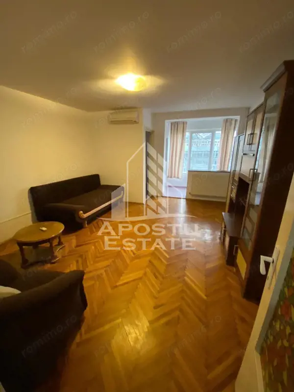 Apartament 1 camera de vanzare, zona Circumvalatiunii, Timisoara — fotografia 2