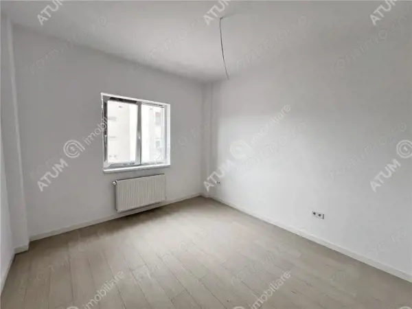 Apartament cu 3 camere decomandate debara si balcon in Sibiu — fotografia 2