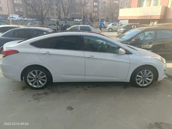 HYUNDAI i40 2012 — imagine 5