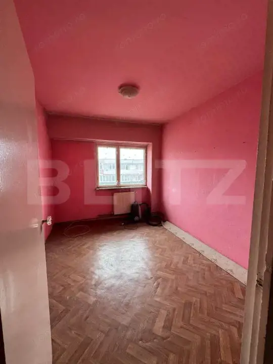 Apartament 3 camere, 64 mp, renovabil, zona Centrala! — fotografia 3