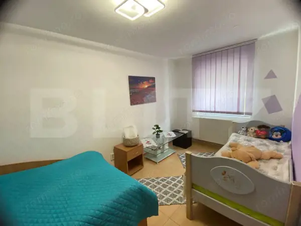 Apartament de vanzare, cu 3 camere, 48 mp, zona cetate — fotografia 1