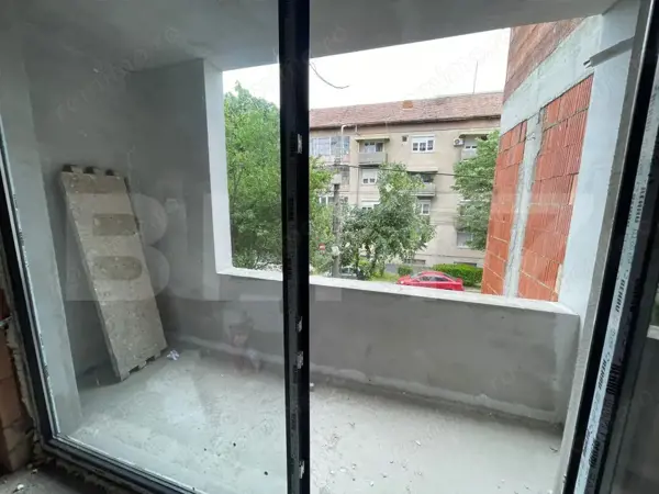 Apartament de vanzare, cu 2 camere, 73mp utili, zona Semicentrala — fotografia 3
