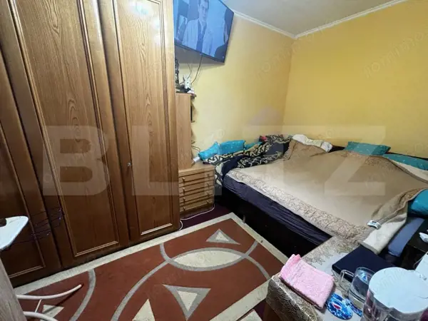 Apartament de vanzare, cu 3 camere, 48 mp, zona Micro 14 — fotografia 3