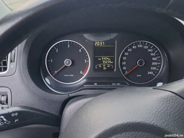 VOLKSWAGEN Polo 2011 — imagine 5
