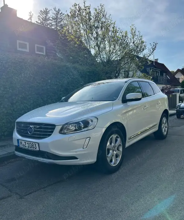 VOLVO XC60 2017 — imagine 7