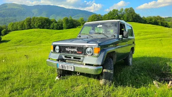TOYOTA Land Cruiser 1989