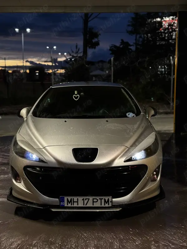 PEUGEOT 308 2009