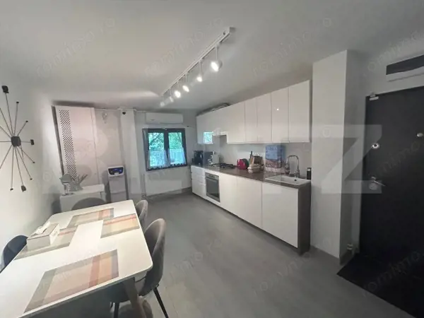 Apartament cu 4 camere, decomandat, etaj 1, 84,45 mp, zona Sara — fotografia 1