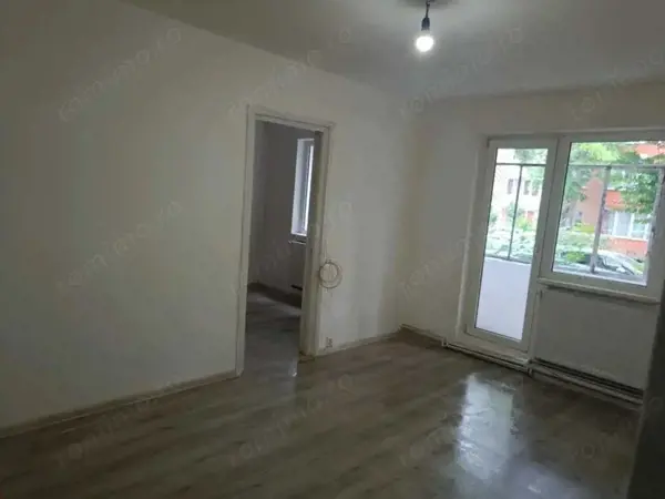 Dambu Pietros - Vanzare apartament 2 camere - Str. Petru Dobra — fotografia 1