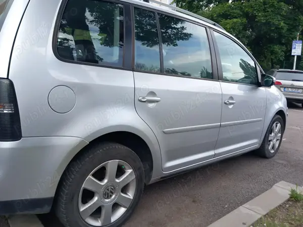 VOLKSWAGEN Touran 2010 — imagine 5