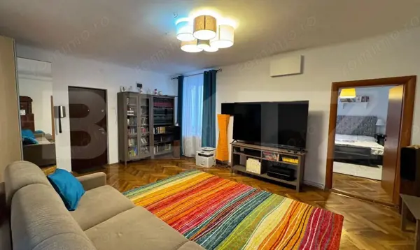 Apartament cu 4 camere, 150 mp, in Centrul Istoric al Brasovului — fotografia 1
