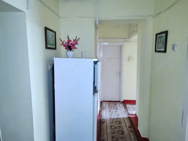 Vând 2 camere Straja Lupeni ,lângă Jandarmerie — fotografia 1
